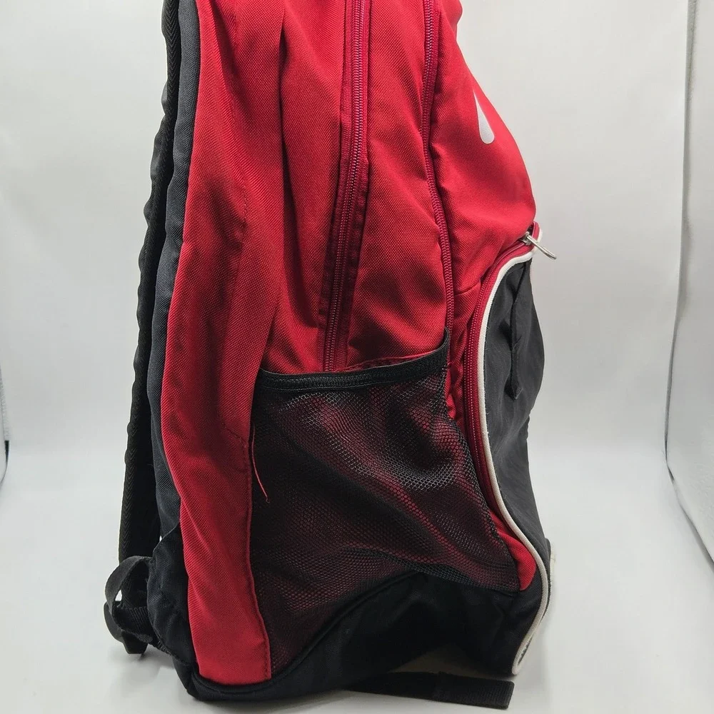 Nike red 18